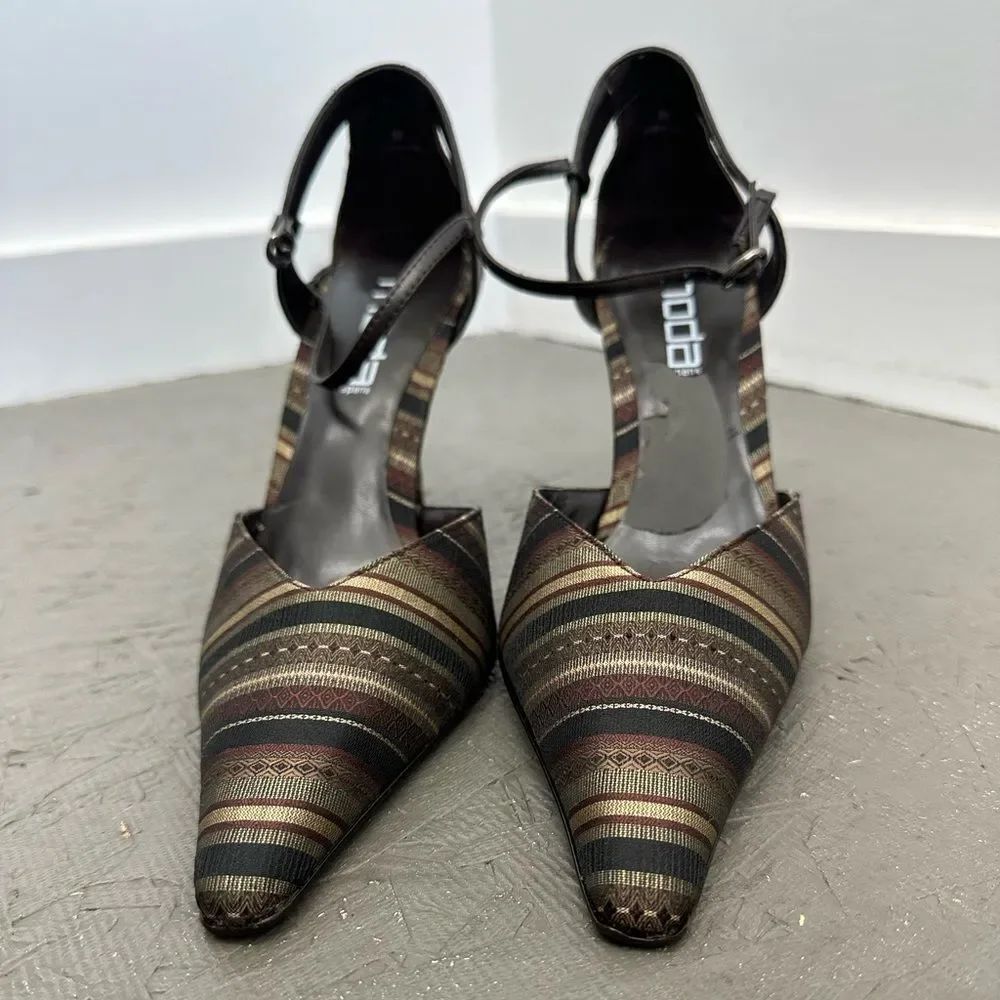 Vintage Moda 90's Striped Tapestry Pointed Toe Stiletto Heel Pumps Size 8